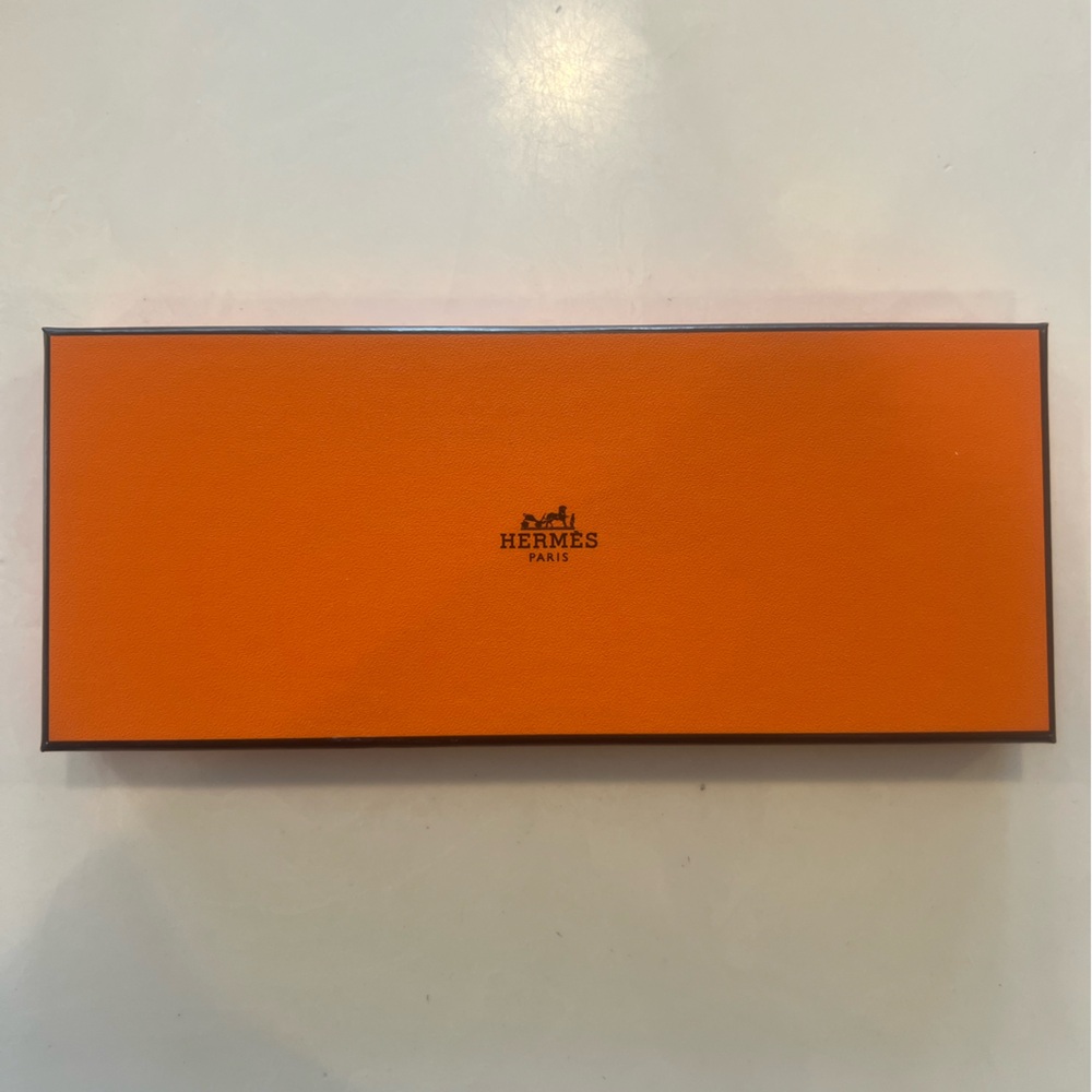 Hermes box